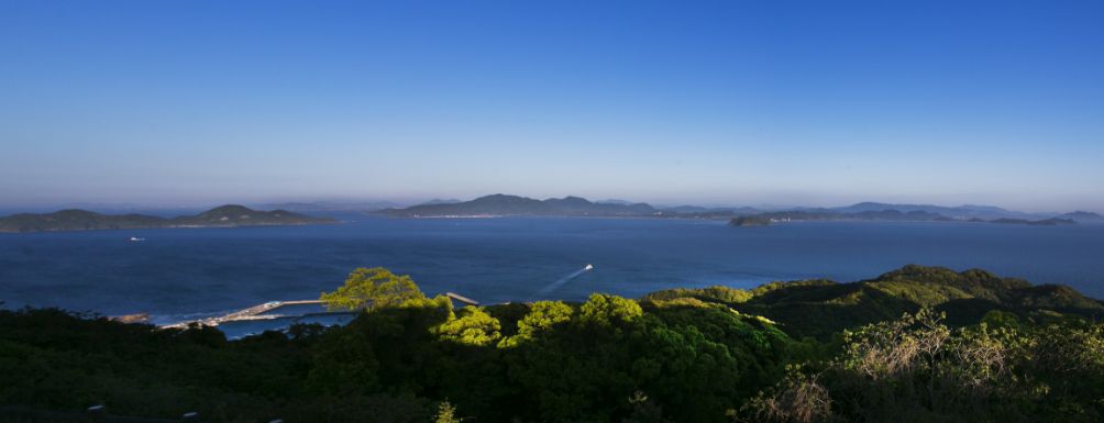 Picture：View of the Kyushu mainland from the summit of Mt. Mitake