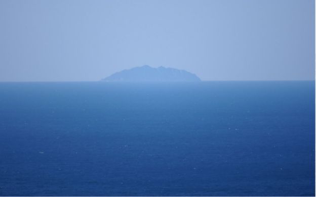 照片：沖ノ島地図