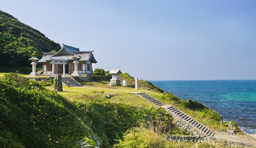 Picture：Okitsu-miya Yohaisho, Munakata Taisha